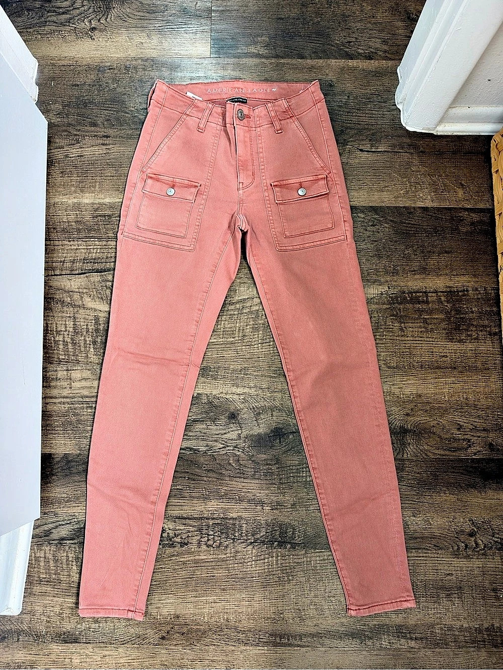 American Eagle Next Level Stretch Cargo Skinny Pants Coral Size 4